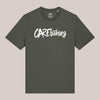 Khaki Unisex-T-Shirt mit großem weißen CARE-fishing-Schriftzug auf der Brust – klares Streetwear-Basic für Angler und Szene-Fans