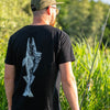 Schwarzes Unisex-T-Shirt mit großem weißen Rückenprint eines stilisierten Zanders mit dem Schriftzug 'Tock Sucht' – kontraststarkes Streetwear-Design für Raubfischangler